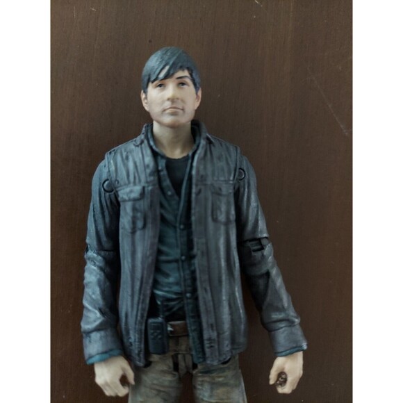 McFarlane Toys The Walking Dead Gareth 5" Action Figure Series 7 Figurine - Picture 3 of 7